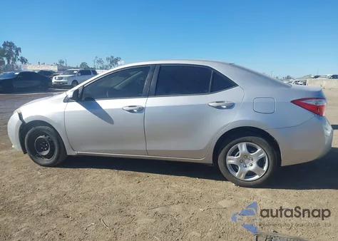 2016 Toyota Corolla Le z USA, uszkodzony, nr VIN 5YFBURHE4GP404811